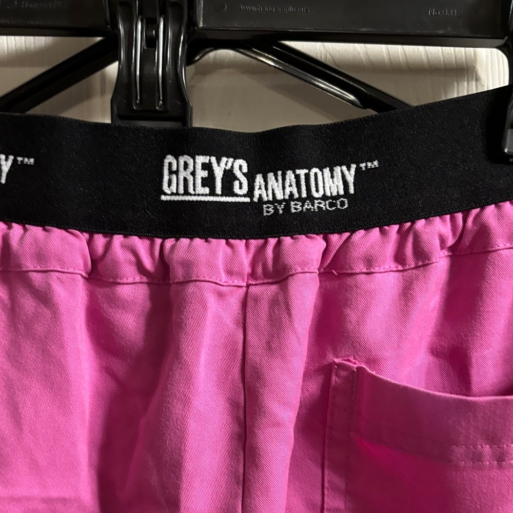Grey's Anatomy Vibrant Pink Lounge Pants - Picture 3 of 11
